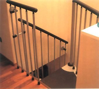 Escalera de Caracol modelo KLIO Quadra - detalle